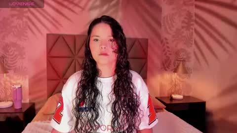 Snapshot of lotti_carter chatting on 01.28.25 Lotti online show from 01.28.25