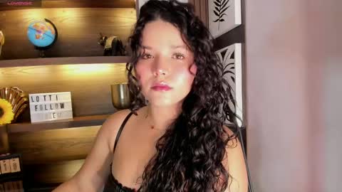 Snapshot of lotti_carter chatting on 09.10.25 Lotti online show from 09.10.25