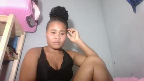 Snapshot of louane98 chatting on 02.12.26 louane98 online show from 02.12.26