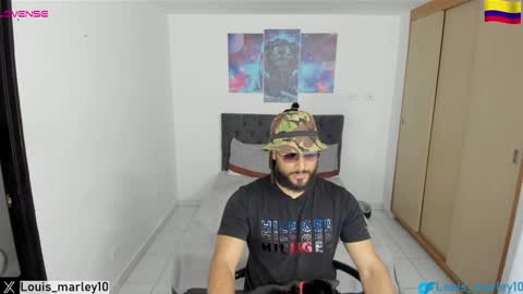 Snapshot of louis_marley_ chatting on 02.04.25 louis_marley_ online show from 02.04.25