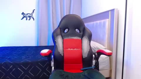 Snapshot of loushd chatting on 09.13.25 Lous HD online show from 09.13.25