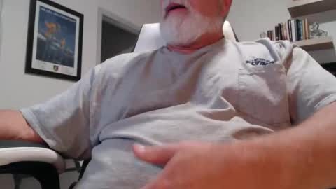 Snapshot of love2c2c2 chatting on 02.16.26 love2c2c2 online show from 02.16.26