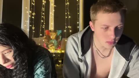 Snapshot of love4couple chatting on 04.11.26 Mary and Tom online show from 04.11.26