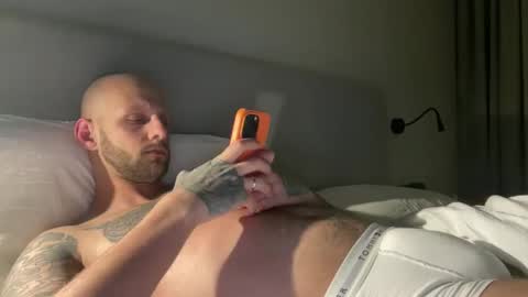 Snapshot of love_kinky_fetishes chatting on 04.06.26 love_kinky_fetishes online show from 04.06.26