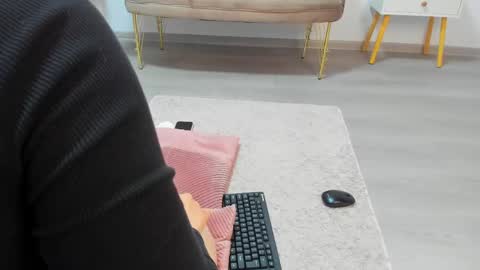 Snapshot of love_mexoxo chatting on 05.08.26 Andreea online show from 05.08.26