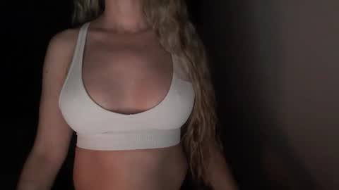 LoVe On  online show from 03.08.26