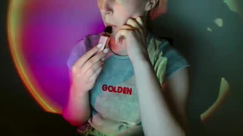 Vivian online show from 02.19.26