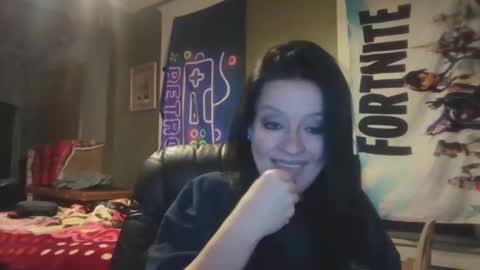 Snapshot of loveashlii chatting on 05.15.26 loveashlii online show from 05.15.26