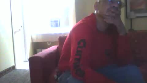 Snapshot of loveazz4me chatting on 11.18.25 loveazz4me online show from 11.18.25