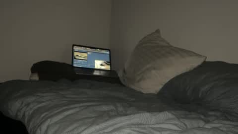 Snapshot of lovebeman69 chatting on 12.19.24 lovebeman69 online show from 12.19.24