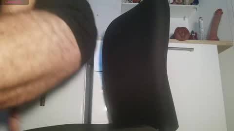 Snapshot of loveboobs56po chatting on 10.20.25 Liam online show from 10.20.25