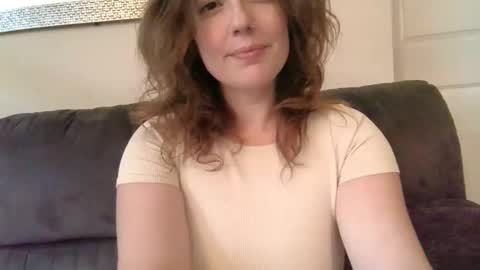 Connie Rae online show from 11.21.25