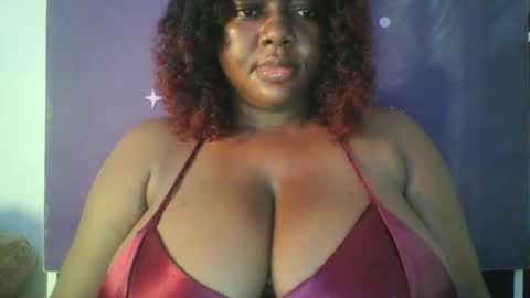 Snapshot of lovecumsluttie chatting on 04.23.26 mila online show from 04.23.26