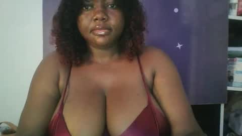 Snapshot of lovecumsluttie chatting on 04.26.26 mila online show from 04.26.26