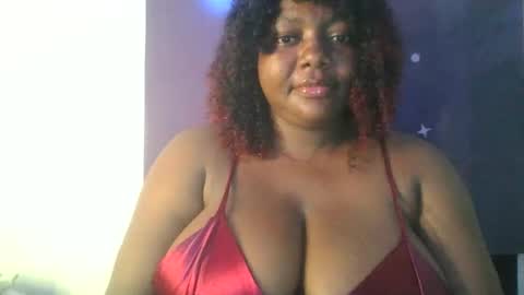 Snapshot of lovecumsluttie chatting on 04.30.26 mila online show from 04.30.26