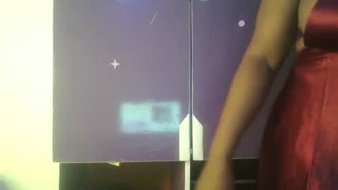 Snapshot of lovecumsluttie chatting on 04.30.26 mila online show from 04.30.26