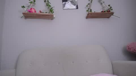 katalina   online show from 02.24.25