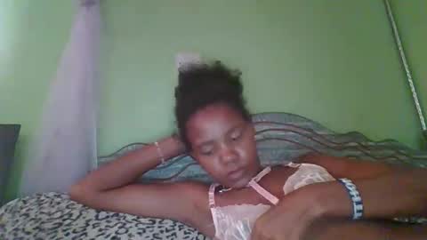 lovegal335 online show from 11.30.25