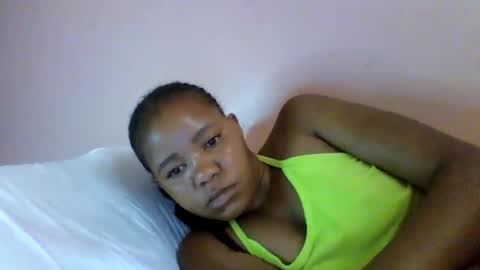 Snapshot of lovegal335 chatting on 05.12.26 lovegal335 online show from 05.12.26