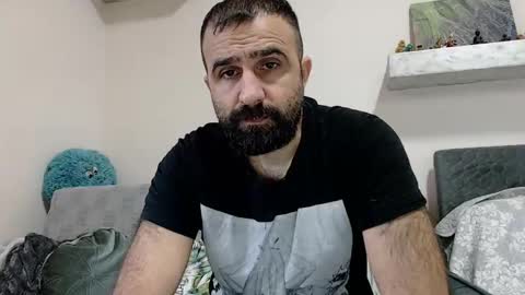 loveivat80 online show from 12.19.24