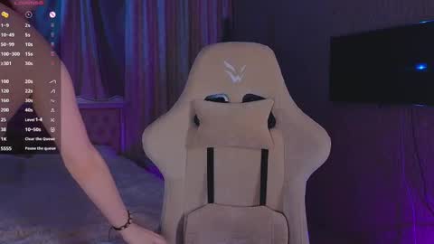 Laura online show from 01.13.25