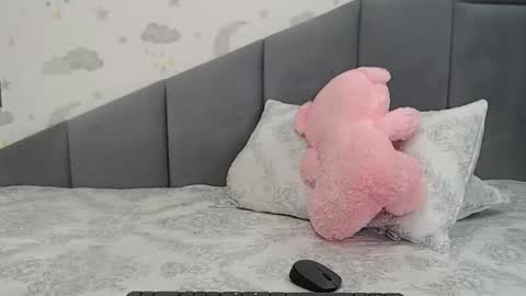 lovellykitty online show from 04.16.26