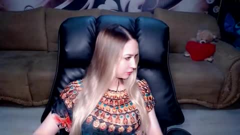 private open online show from 10.02.25