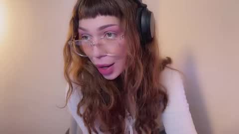 Snapshot of lovelorn_ chatting on 01.14.25 Elsa online show from 01.14.25