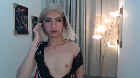Snapshot of lovely_alwina chatting on 04.04.26 alwina online show from 04.04.26