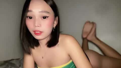 Snapshot of lovely_cittie18 chatting on 11.23.25 lovely_cittie18 online show from 11.23.25