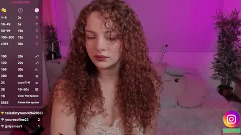 Snapshot of lovely_emma18 chatting on 05.01.26 Emma online show from 05.01.26