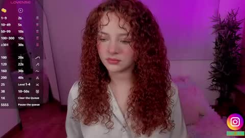 Snapshot of lovely_emma18 chatting on 05.15.26 Emma online show from 05.15.26