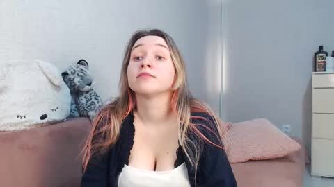 Lovely Hayley online show from 02.18.26