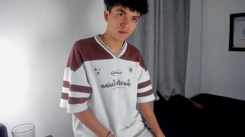 Snapshot of lovely_horny713 chatting on 04.21.26 Salo online show from 04.21.26