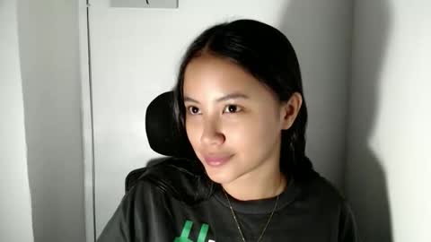 Snapshot of lovely_kiara16 chatting on 04.17.26 Kiara online show from 04.17.26