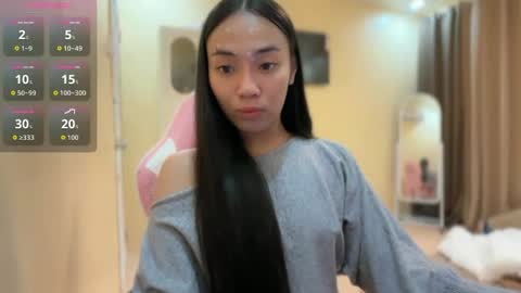 lovely_leah23 online show from 04.12.26
