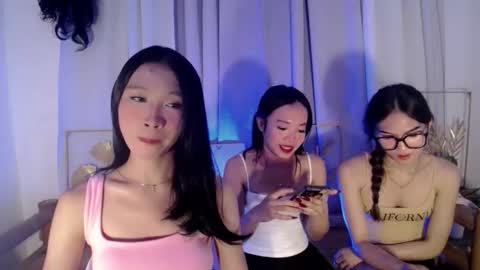 lovely_lianne online show from 03.27.26