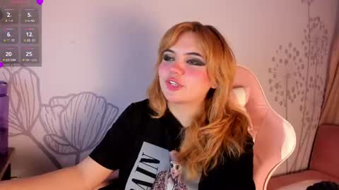 Snapshot of lovely_paris_01 chatting on 06.27.26 Paris Rose online show from 06.27.26