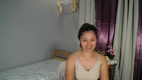 Snapshot of lovely_rosex chatting on 01.28.25 lynskie online show from 01.28.25
