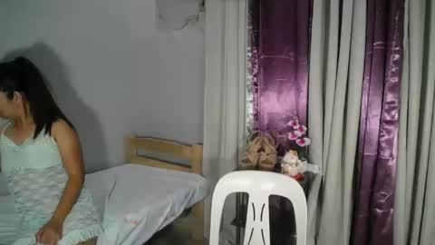 Snapshot of lovely_rosex chatting on 02.16.25 lynskie online show from 02.16.25