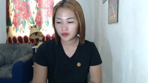 Snapshot of lovely_singlemom chatting on 01.15.25 ask me dear online show from 01.15.25