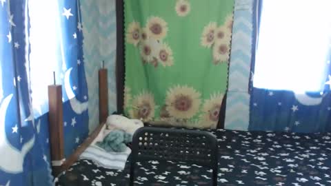 Snapshot of lovely_singlemom chatting on 10.05.25 ask me dear online show from 10.05.25