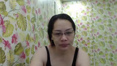 Snapshot of lovelyasiancutie chatting on 11.28.25 lovelyasiancutie online show from 11.28.25