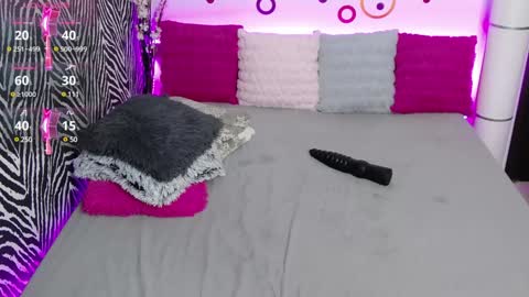 Snapshot of lovelybutterfly chatting on 02.08.25 online show from 02.08.25