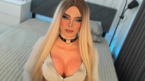 Snapshot of lovelycarel_777 chatting on 04.13.26 LOVELY CAREL 777 online show from 04.13.26