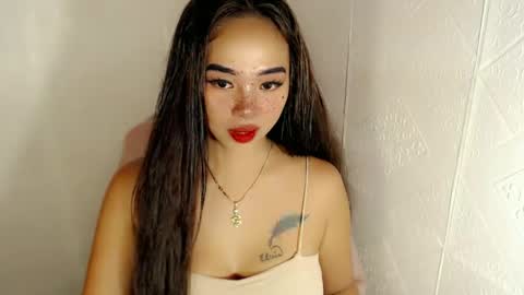 Snapshot of lovelykayleexx chatting on 02.12.25 ara online show from 02.12.25