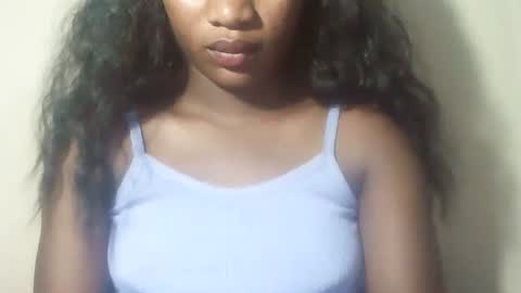 Snapshot of lovelylarra chatting on 03.27.26 lovelylarra online show from 03.27.26