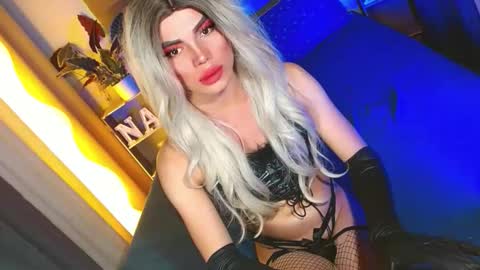 Snapshot of lovelymiss_shyna11 chatting on 05.31.26 lovelymiss_shyna11 online show from 05.31.26
