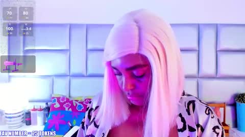 Snapshot of lovelynickyy chatting on 11.14.25 Nicky online show from 11.14.25