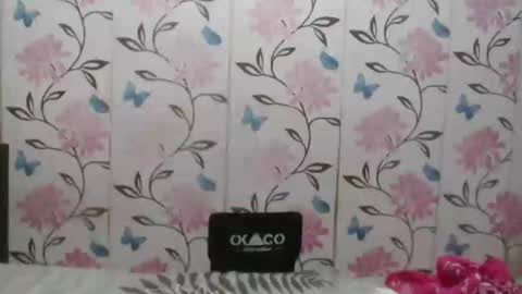 Angelquey online show from 01.08.25